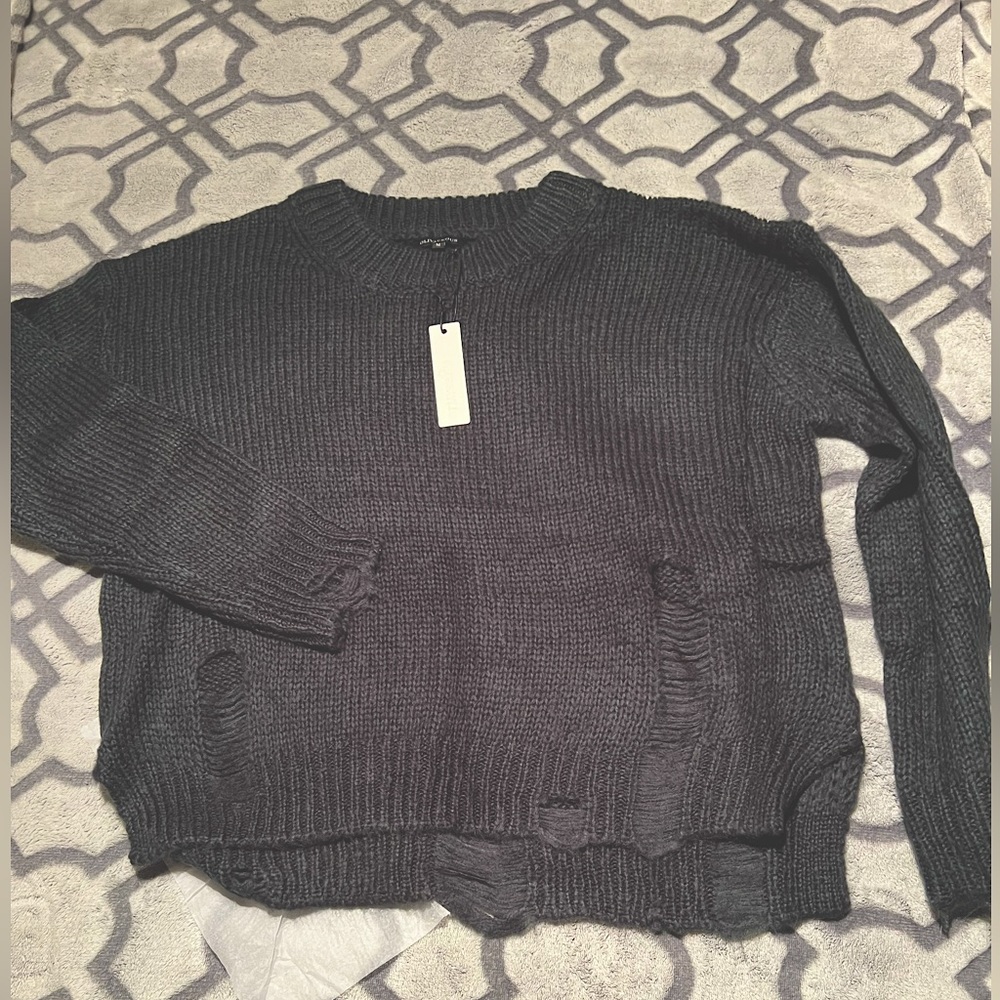 Olivaceous Dark Green Distressed Crop Sweater Medium